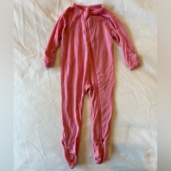 Kyte BABY Other - Kyte Baby Zippered Footie in Rose Size 0-3 Months